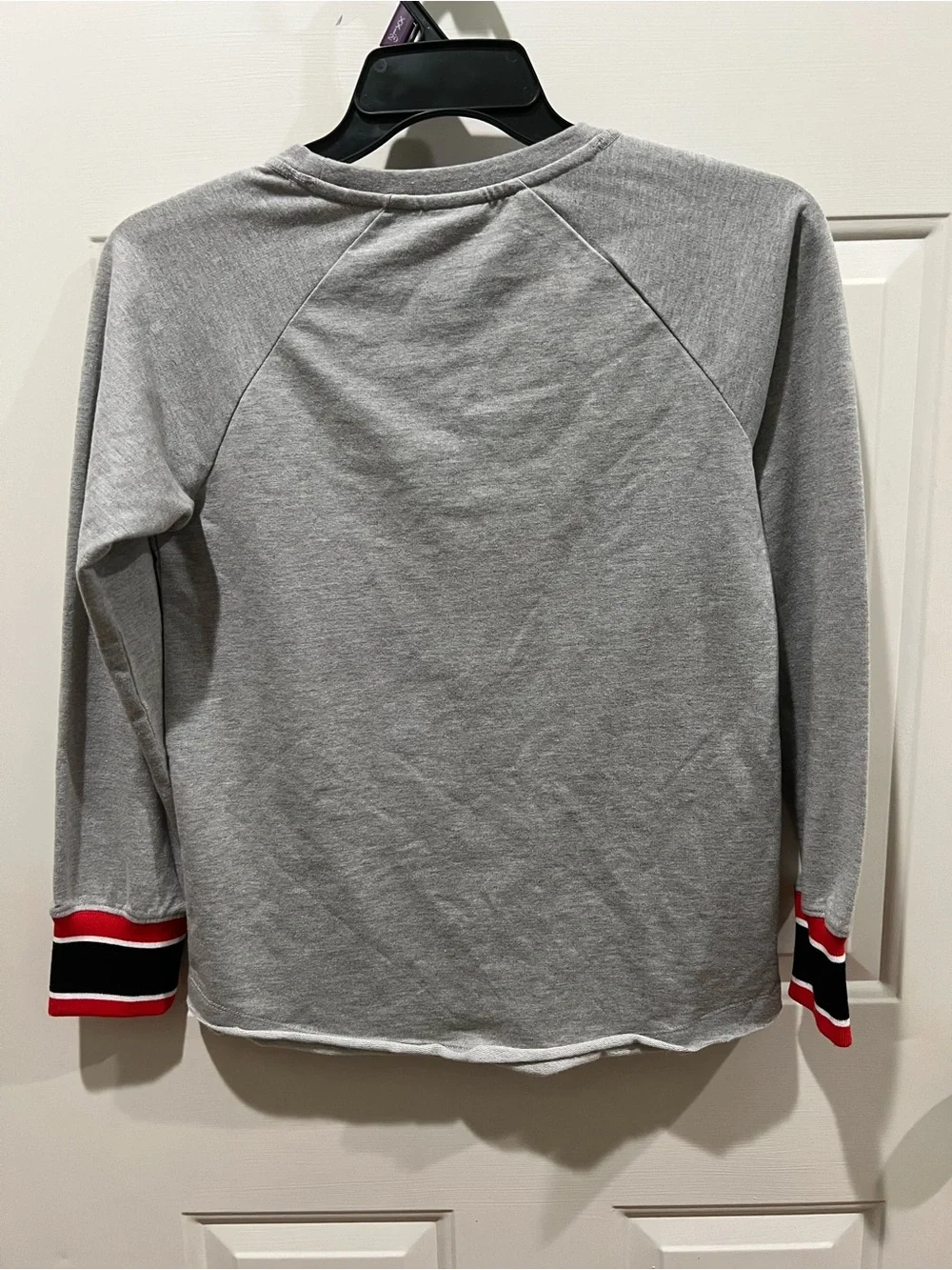 Georgia Bulldogs Girls Gray Long-Sleeve Crewneck Sweatshirt